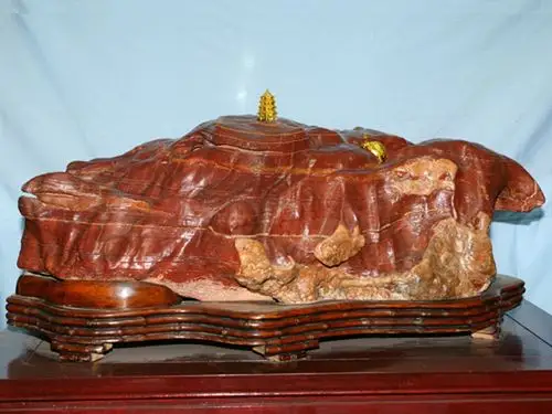 中华奇石149彩色山形石