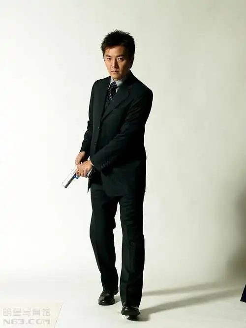 郑伊健写真图片-自制640x480壁纸.大图-明星写真馆n63.com