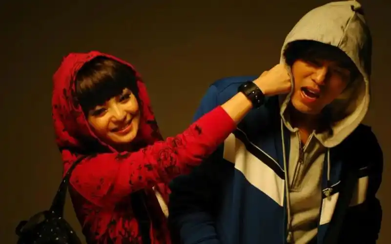 【周杰伦/张韶涵】美特斯邦威2007-2008年度广告 向前一步篇