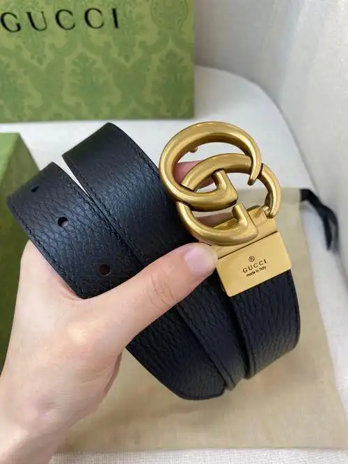 gucci女士腰带搭配任何衣服都好看