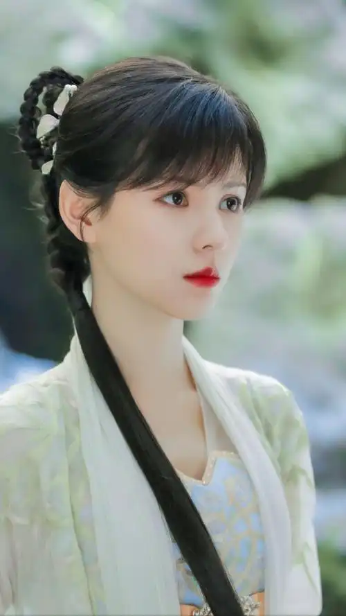 漂亮玲珑再见啦[亲亲] 张予曦丨玲珑 . 来自市井浪漫 - 微博