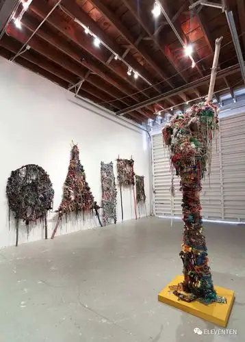 擅长面料的装置艺术家jacin giordano —"没有任何幻觉,材料意味着