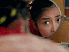 瞪眼睛,惊讶,照镜子的表情包动态gif表情图片 - 找表情上表情家