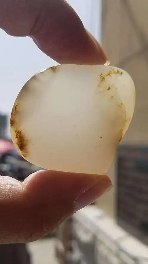 学会这两招,轻松辨别和田玉籽料|玉石|纹理_网易订阅