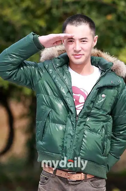 神话成员junjin入伍现场