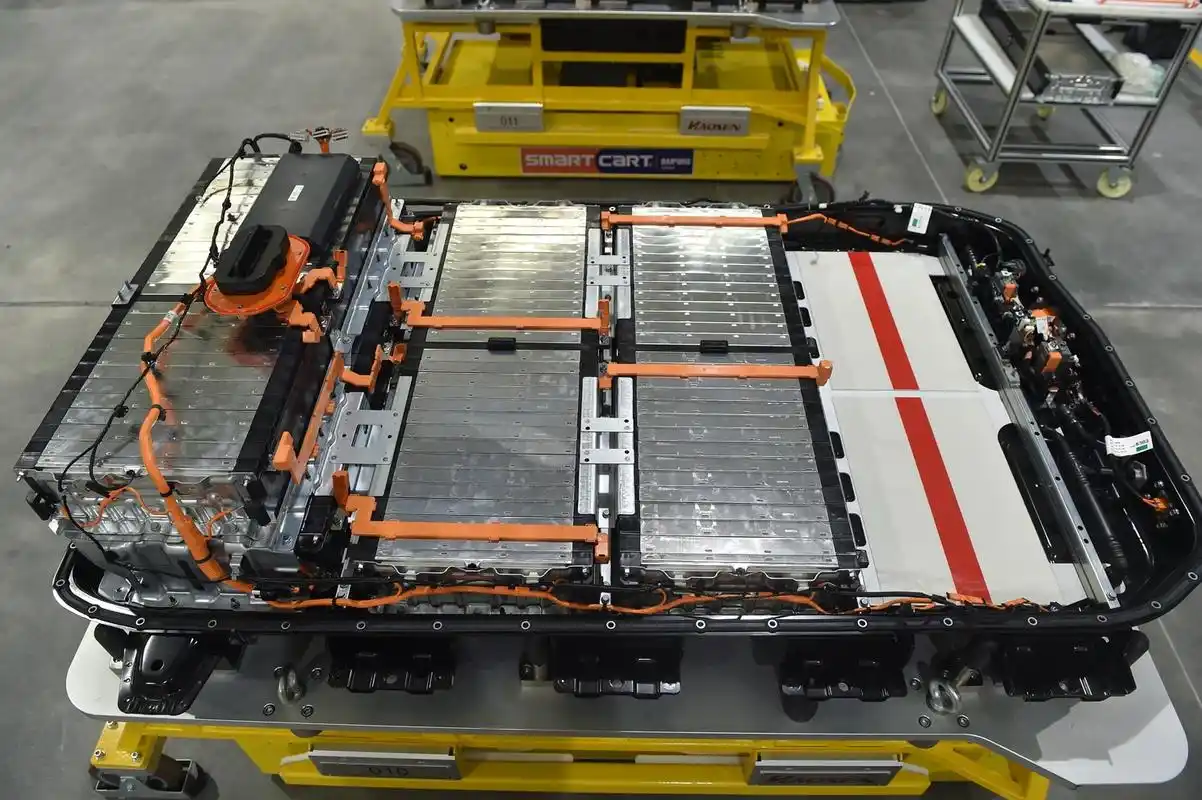 别克微蓝7纯电动suv和微蓝6插电式混动车动力电池系统解析