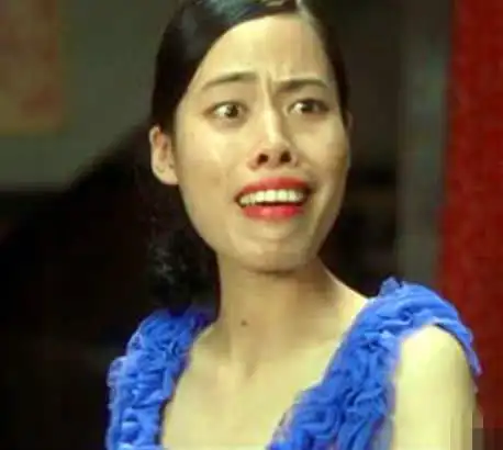 大家还记得《功夫》中的"龅牙妹"吗?当初嫌她丑,如今长这样