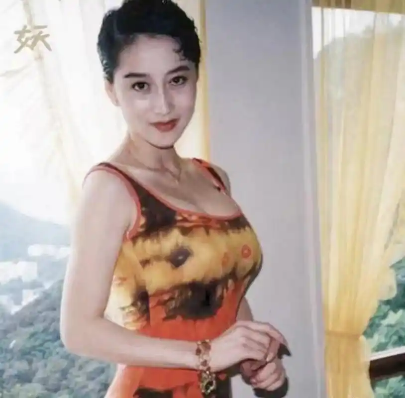 年轻时候的利智太漂亮,怪不得李连杰和赌王都争着要做她的护花使者
