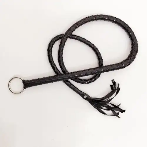 成人情趣用品 调教玩具黑红皮革长皮鞭霸王女王鞭散鞭子120cm