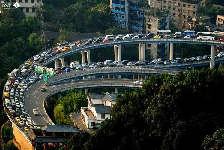 江南立交一天堵8小时怎么破?重庆要靠1000公里的它打破全国第一