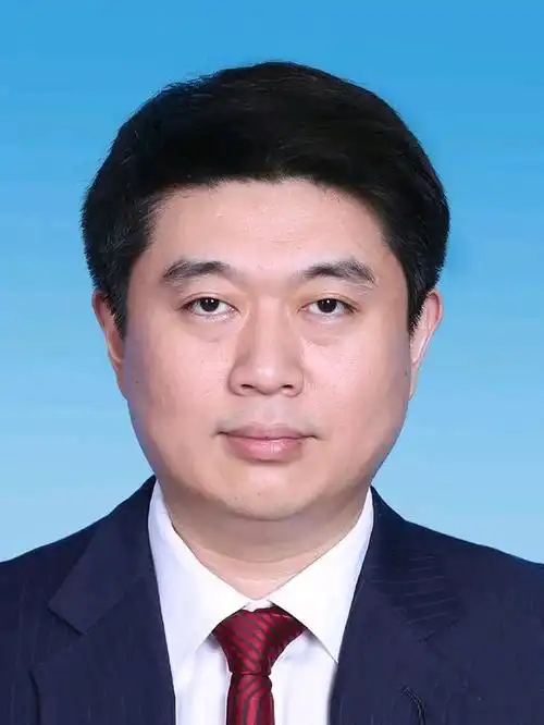 张辉的彪悍人生:不到43岁,现任山东省地质矿产勘查开发局副局长