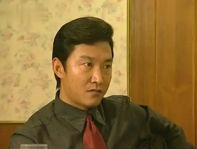 张世豪表面凶神恶煞,没想到居然还是个大孝子,人不可貌相啊!