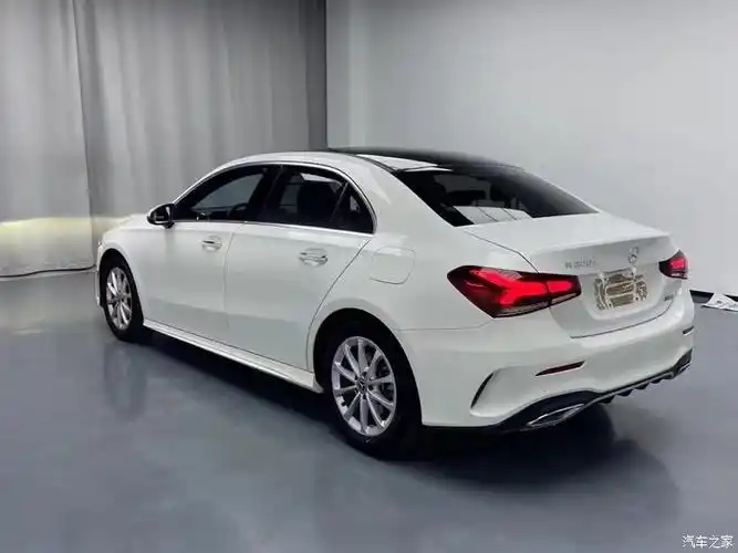 到店21年奔驰a200l原版精品车况一手户小跑15万