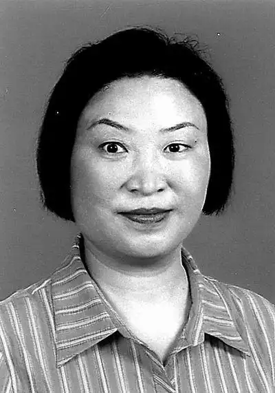 勤勉敬业写新篇——访省工商联会长梁静_访谈回顾_河南省人民政府门户