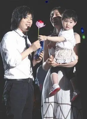 47岁"水木年华"主唱卢庚戌发声怀二胎:老当益壮