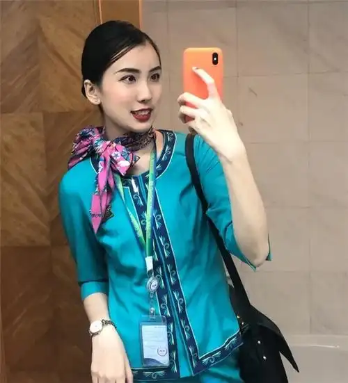 澜湄航空空姐孙苗苗:学好英语,你将会看到一个更大的世界