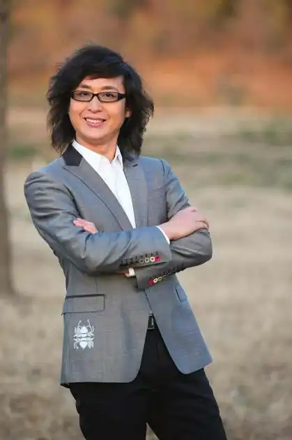 著名歌手谢军携f2c谢军商城将参加2016中国互联网大会