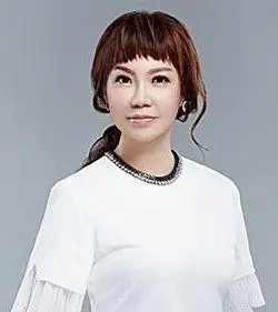 星座专家薇薇安死因 薇薇安家庭背景个人资料作品【组图】