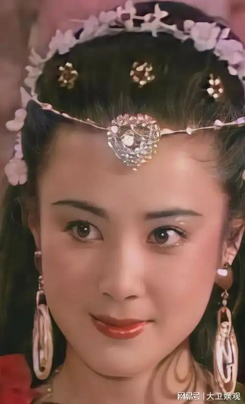 傅艺伟的妖精版妲己温碧霞的狐媚版妲己堪称双绝难以超越