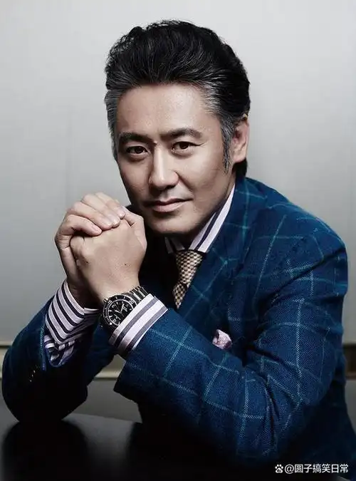 事实证明,54岁"风流花心"的吴秀波,已经走上了一条堕落之路