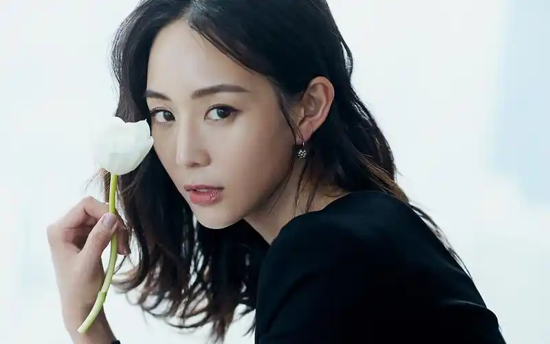 张钧甯性感动人写真,乐活的态度,率真的个性!