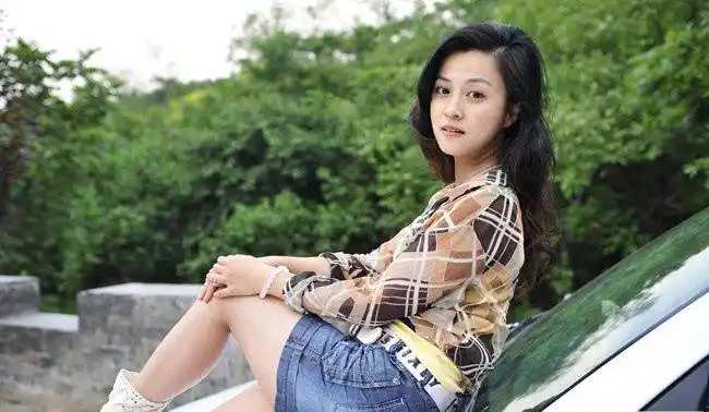 何中华老婆是谁,何中华老婆真的是刘芳毓吗?