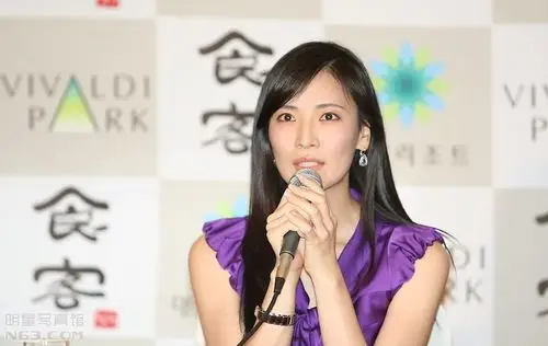 金素妍写真图片-自制768x1366壁纸.高清大图-明星写真馆n63.com