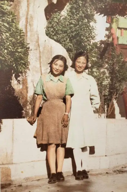 妈妈的老照片--献给妈妈90岁生日礼物