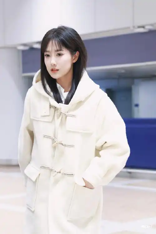 #李艺彤花惜玉#