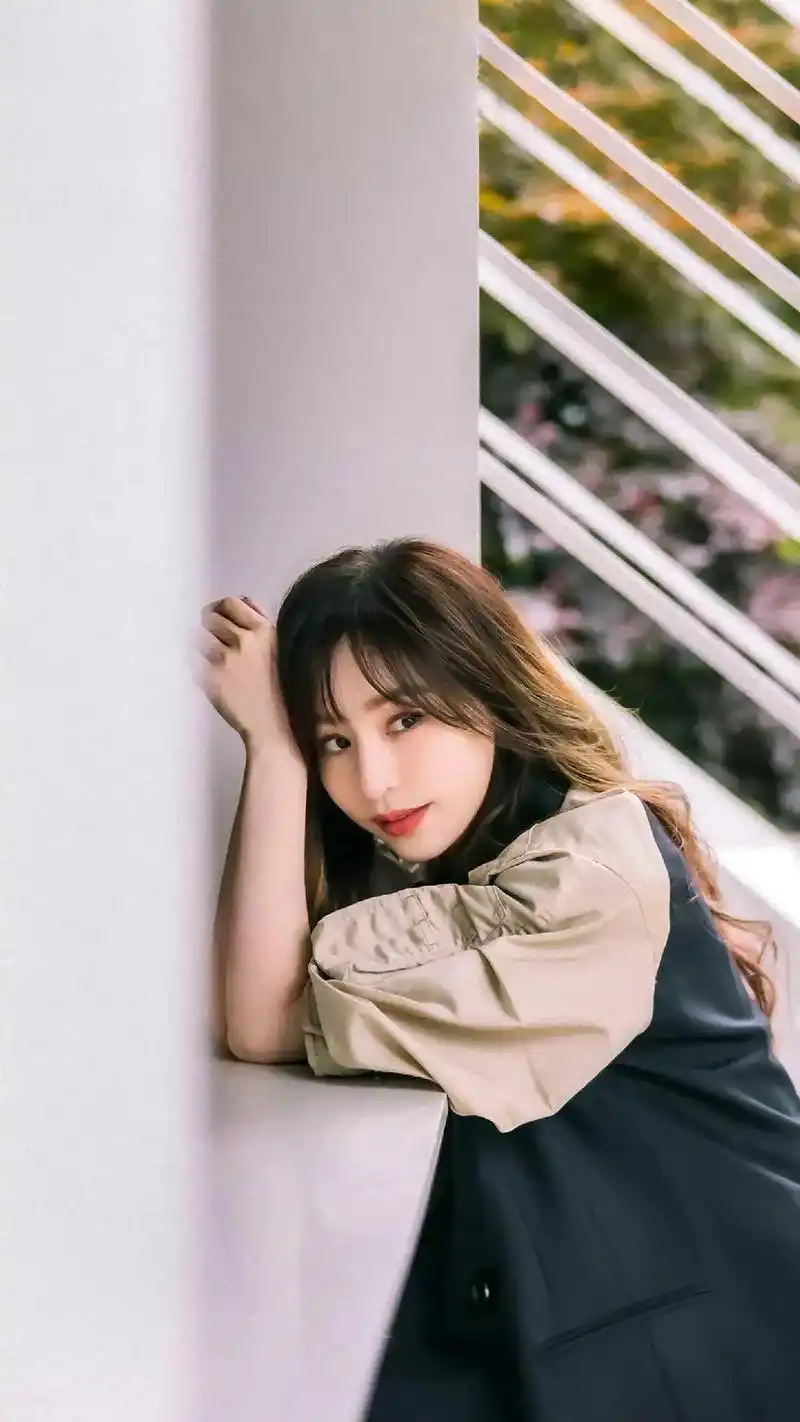 摄影 #神仙颜值 #我的宝藏女孩 #好看的小姐姐 #盛世美 - 抖音