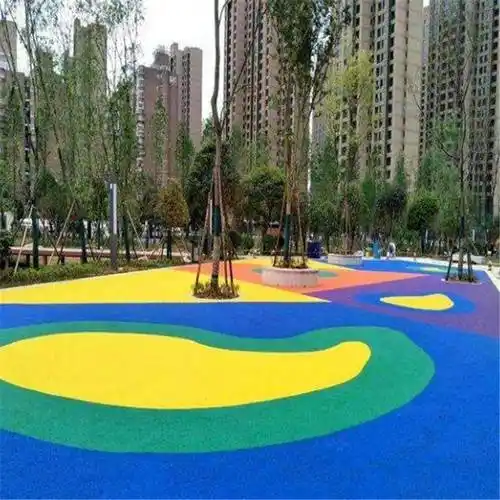 小区幼儿园彩色地面 epdm彩色颗粒 塑胶摊铺地面