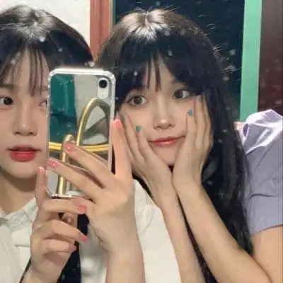 三人闺蜜头谁说三个人的友谊不存在