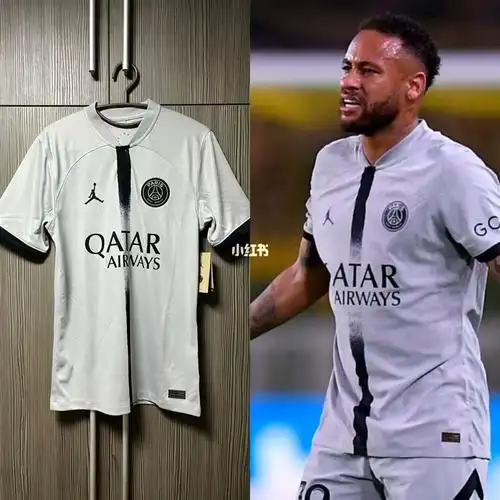球衣分享巴黎2223客场球迷版球衣