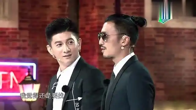 吴奇隆谢霆锋出场,迷妹尖叫不断,两位男神太有魅力!