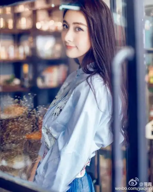 国民女神贾青代言手游火爆公测