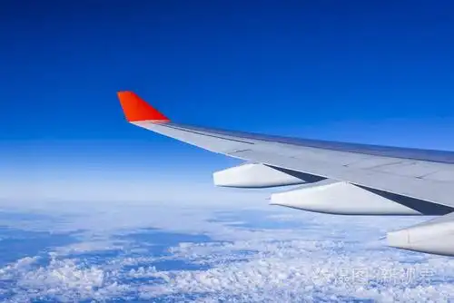 飞行旅行旅游观光飞机机场候机楼起飞空中高度从上面看运输旅客景观