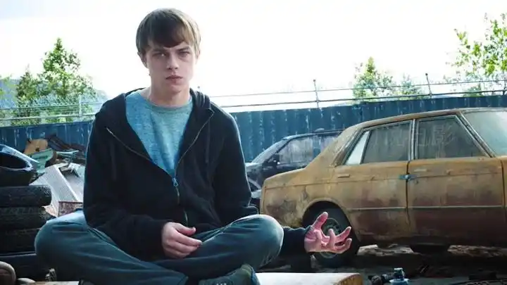 《超能失控》几个废柴年轻人意外获得超能力有不同的结果