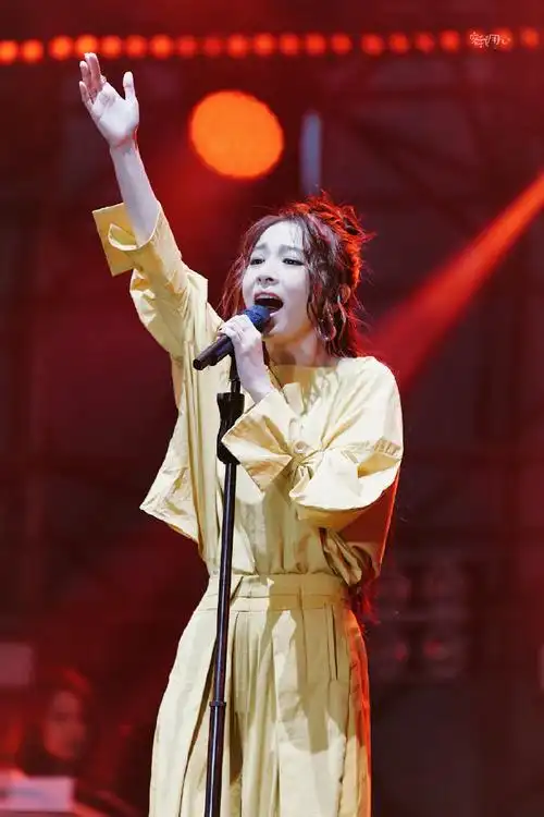 田馥甄##田馥甄草莓音乐节