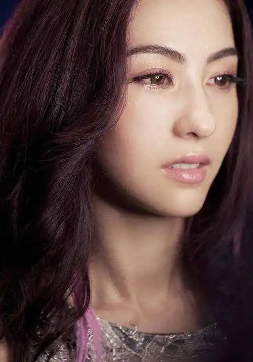 12年前,张柏芝:你们一边看我照片幻想一边骂我不正经,好意思?