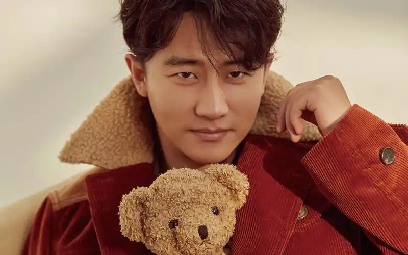 电脑壁纸 明星 大陆明星 黄轩个性时髦唯美写真