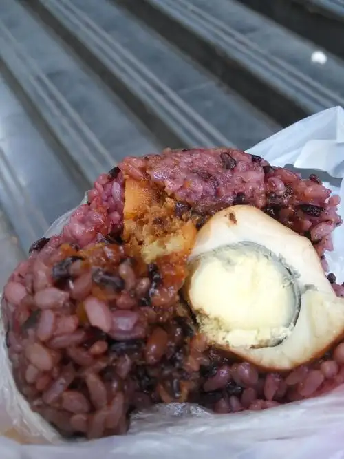 2020真圆粢饭团(斜土路店)美食餐厅,这里的米其实做的很不地道,.