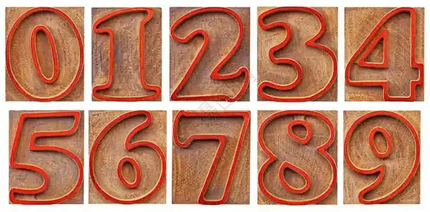一组从零到九的至个分离10数字纸质木制型用红色墨水染的字体概述图片