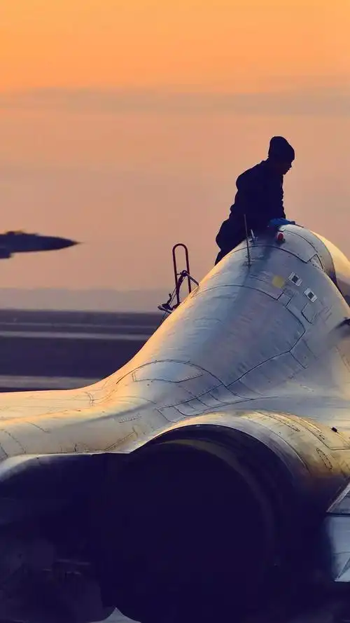 分享福利一组空军专属壁纸送给你