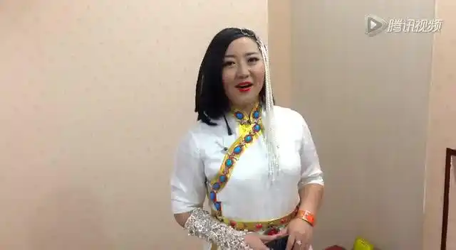 歌手格格祝福华运哥