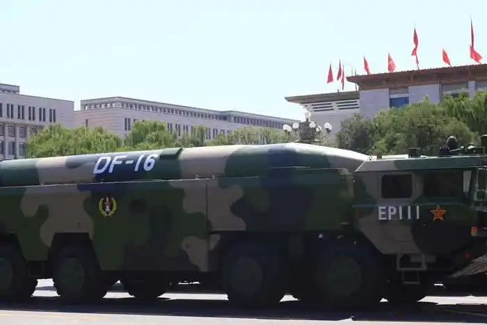 中国评论新闻:东风16弥补解放军火力间隙 改善遭围堵态势