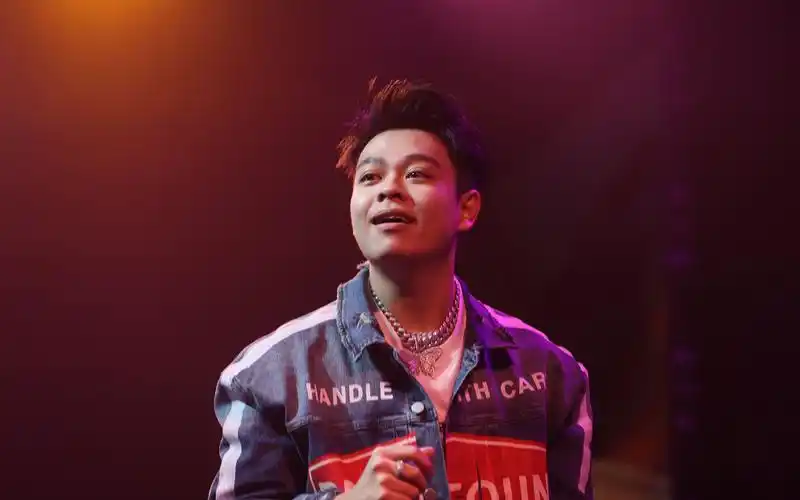 cj周密《逃》live 字幕版