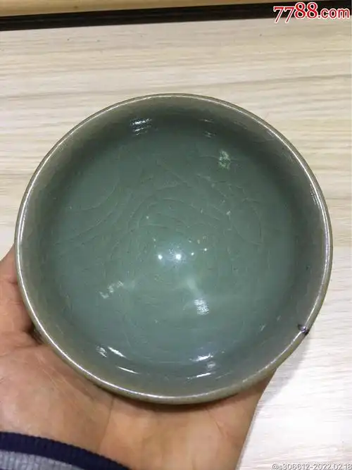 宋金河南青釉束口茶碗