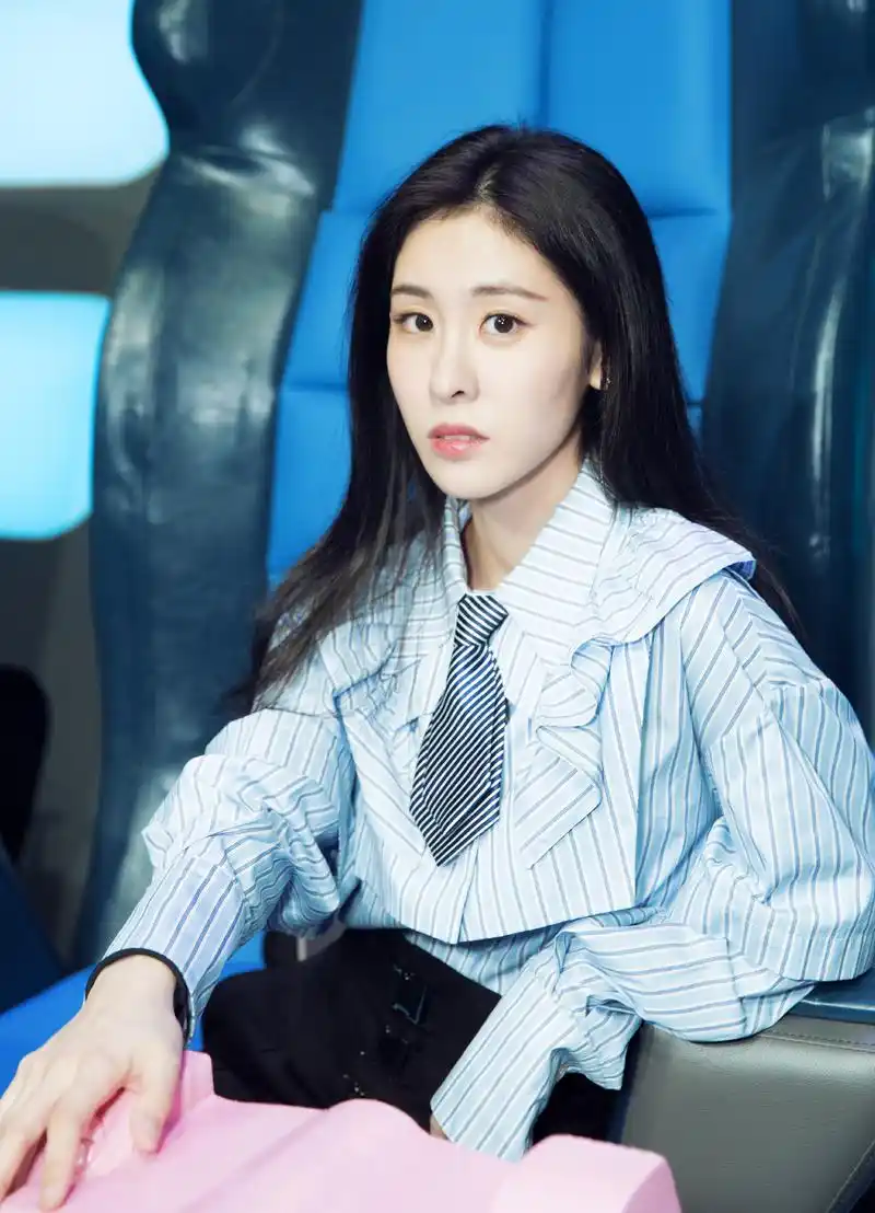 张碧晨《中国新声代》,这期节目将正式开启音符排位积分赛～张老师将