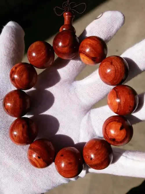 这个是小叶紫檀的白皮吗?还是其它什么?