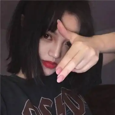 女生超拽霸气黑白头像在别人的幸福里没有我